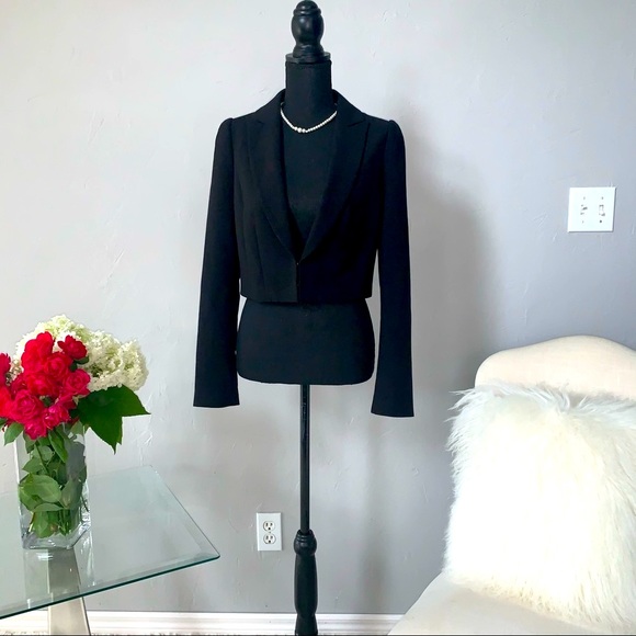 White House Black Market Jackets & Blazers - White House Black Market Cropped Blazer Jacket